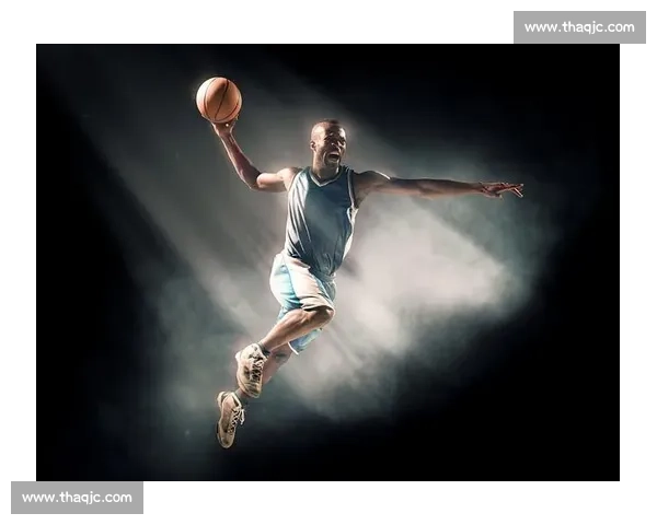 篮球赛场激情瞬间精彩扣篮震撼全场观众热血沸腾瞬间回放 篮球赛场激情瞬间精彩扣篮震撼全场观众热血沸腾瞬间回放